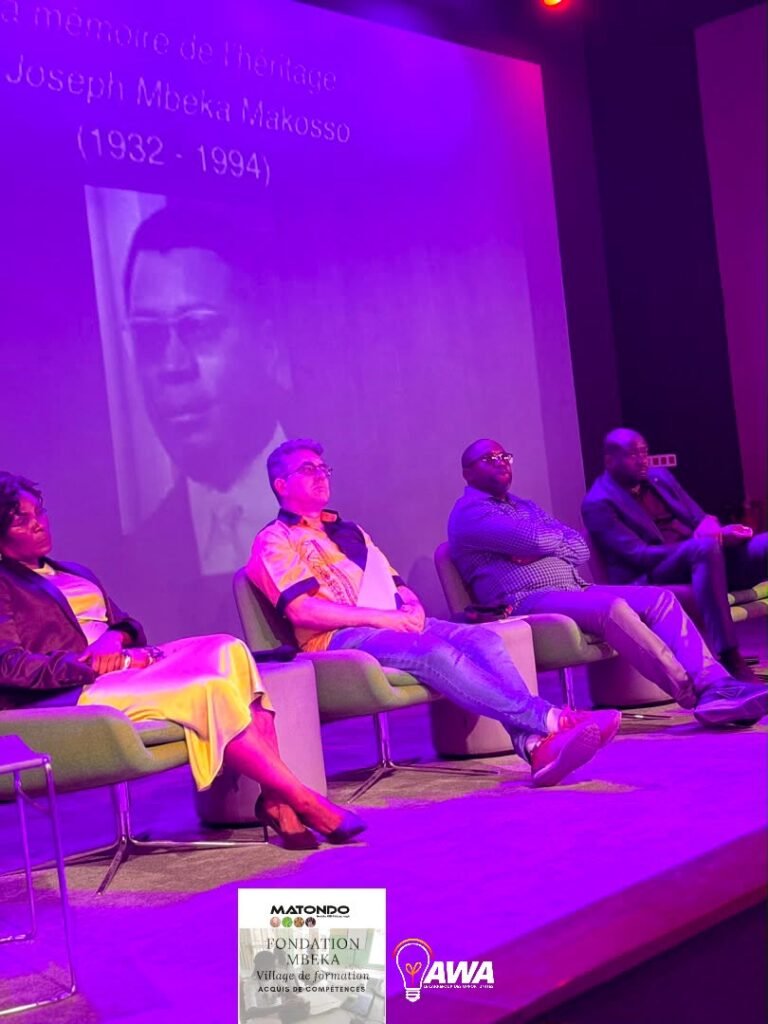 Des panélistes réunis sur scène lors du Forum MATONDO du 5 septembre 2026 à Silikin Village, à Kinshasa.